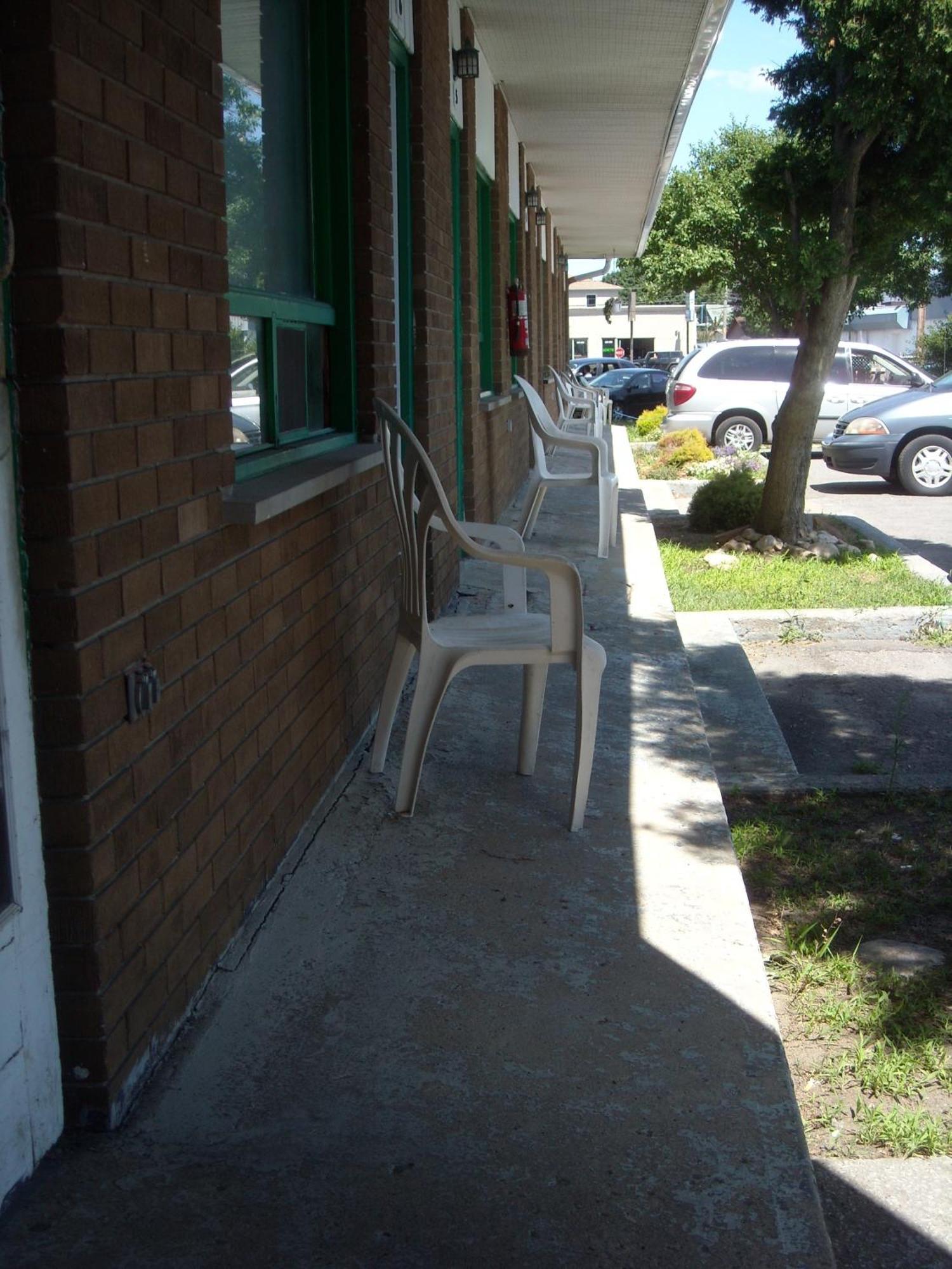 Motel Montreal Notre-Dame-de-l'Ile-Perrot Esterno foto