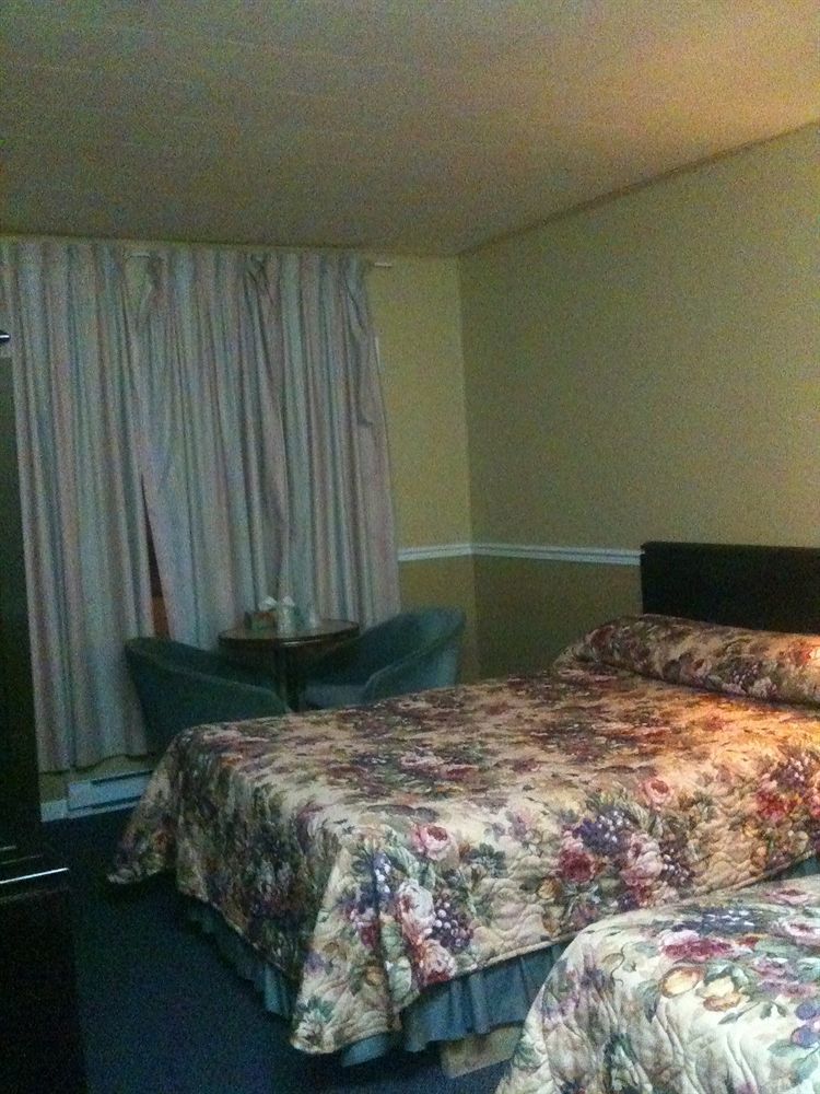 Motel Montreal Notre-Dame-de-l'Ile-Perrot Esterno foto